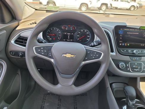 Used 2023 Chevrolet Malibu LS FWD image 16