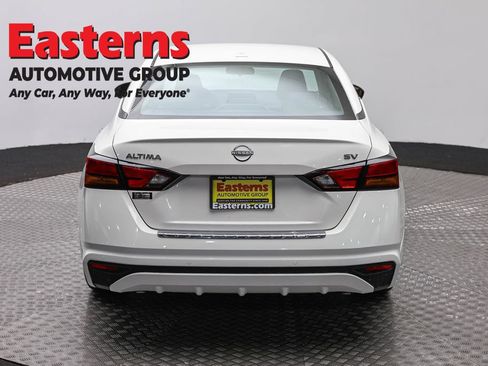 Used 2023 Nissan Altima 2.5 SV FWD image 6