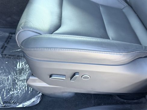 Used 2024 Tesla Model X Long Range image 31