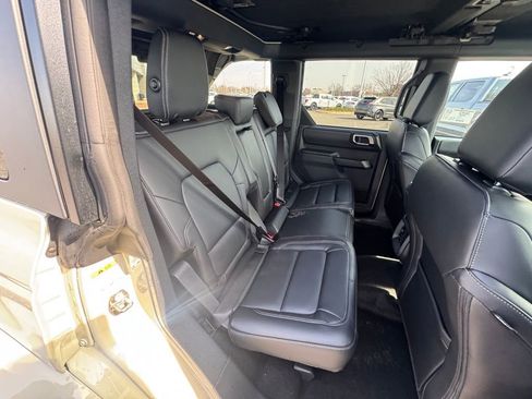 New 2026 Ford Bronco Outer Banks AWD/4WD image 18
