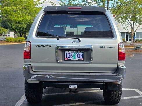 Used 2002 Toyota 4Runner SR5 AWD/4WD image 6