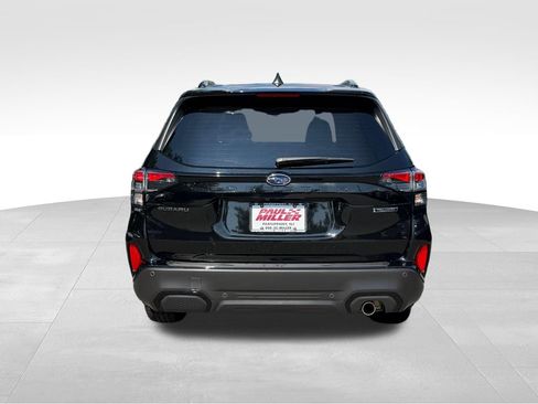 Used 2025 Subaru Forester Touring AWD/4WD image 6