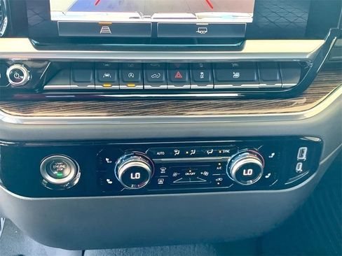 Used 2023 GMC Sierra 1500 Elevation image 38