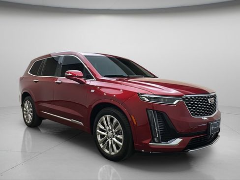 Used 2024 Cadillac XT6 Premium Luxury w/ Platinum Package AWD/4WD image 1