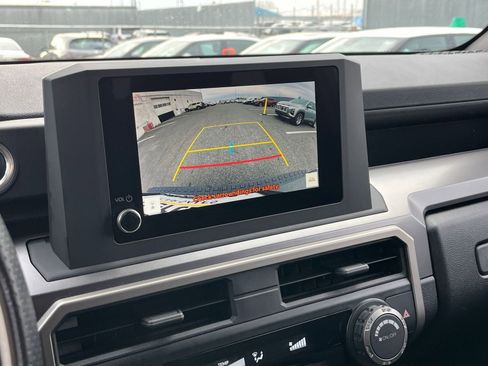 Used 2025 Toyota 4Runner SR5 image 17