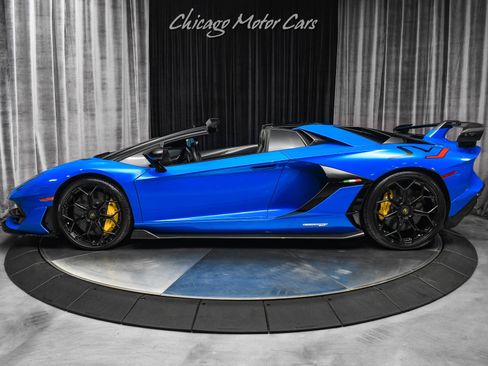 Used 2021 Lamborghini Aventador SVJ AWD/4WD image 34
