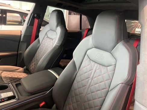 New 2026 Audi SQ8 Prestige AWD/4WD image 5