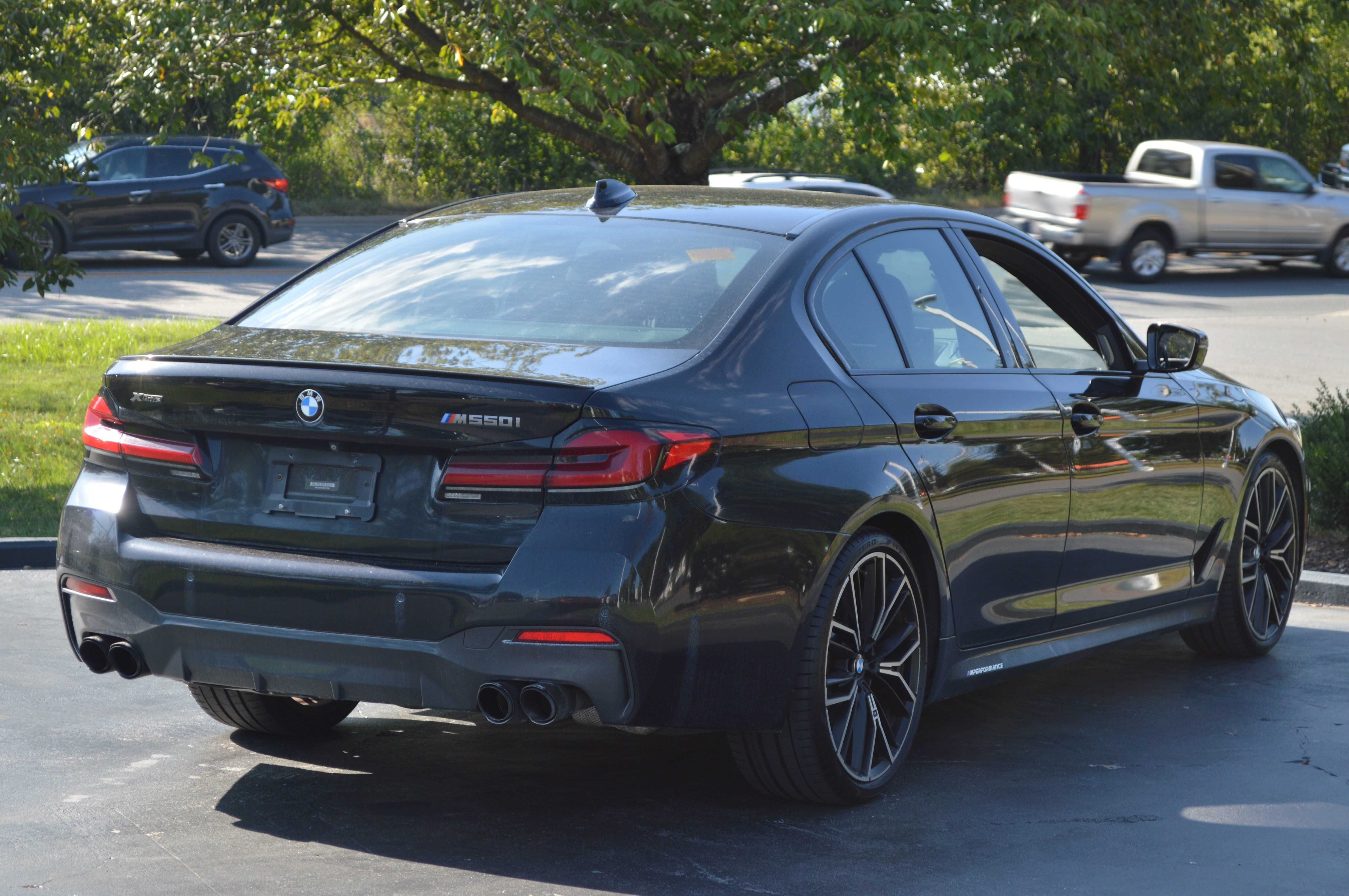 Used 2021 BMW M550i xDrive w/ Executive Package AWD/4WD image 12