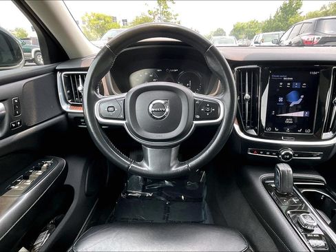 Used 2021 Volvo S60 T8 R-Design Expression AWD/4WD image 5