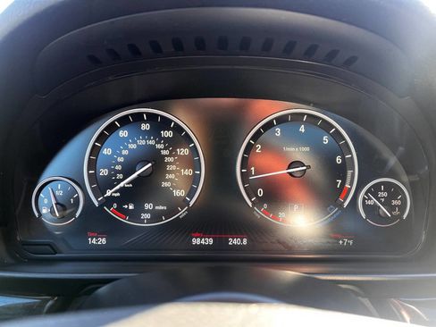 Used 2013 BMW 550i xDrive 550i xDrive AWD 4dr Sedan image 11