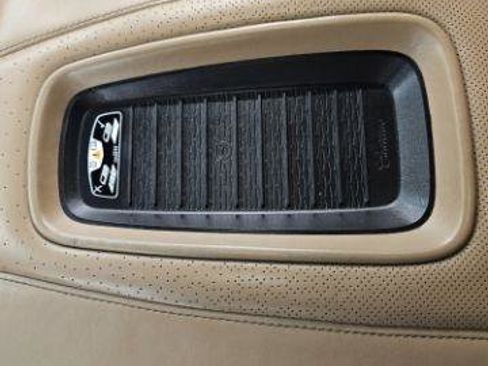 Used 2019 Cadillac Escalade Platinum image 21