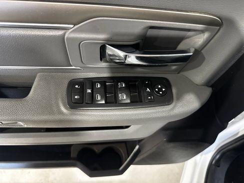Used 2018 RAM 1500 Big Horn AWD/4WD image 18