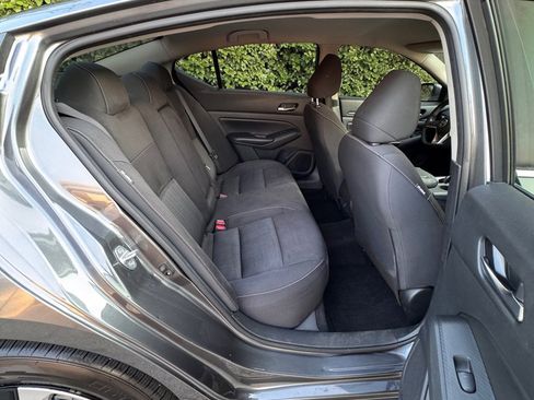 Used 2022 Nissan Altima 2.5 S image 14