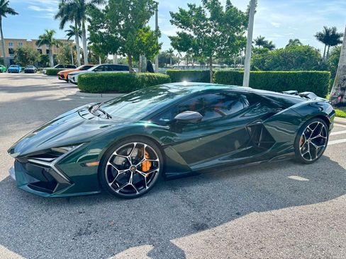 Used 2025 Lamborghini Revuelto AWD/4WD image 13