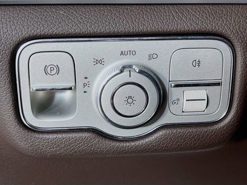 Used 2020 Mercedes-Benz GLE 350 4MATIC image 13