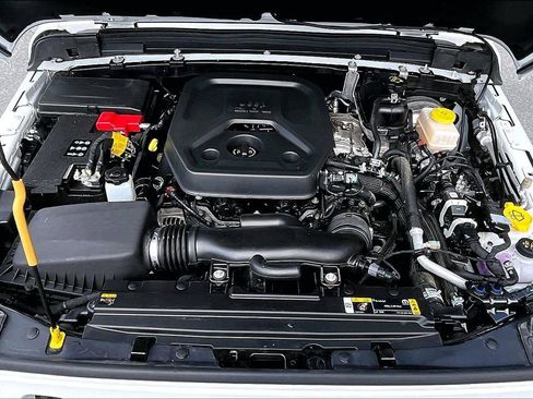 Used 2023 Jeep Wrangler Sport S image 11