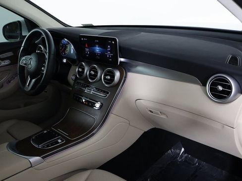 Certified 2022 Mercedes-Benz GLC 300 image 9