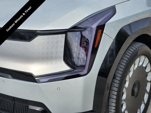 New 2026 Kia EV9 Land w/ Nightfall Edition Package AWD/4WD image 40