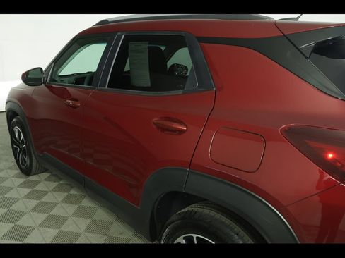 Certified 2025 Chevrolet TrailBlazer LT FWD image 16