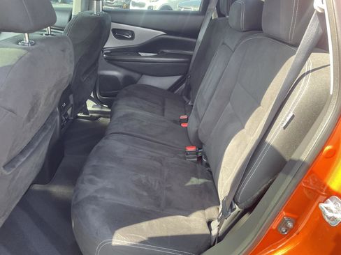 Used 2019 Nissan Murano SV AWD/4WD image 6