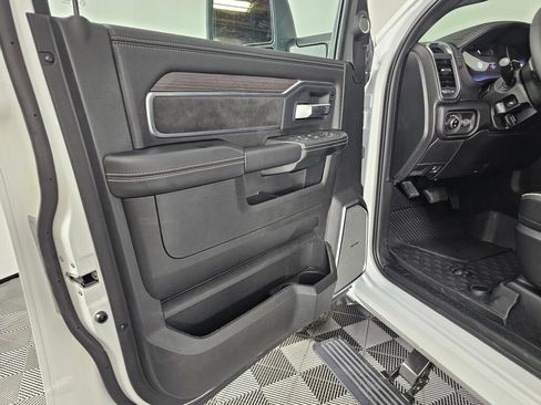 New 2026 RAM 3500 Laramie AWD/4WD image 20