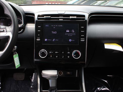 Used 2022 Hyundai Tucson SE AWD/4WD image 12
