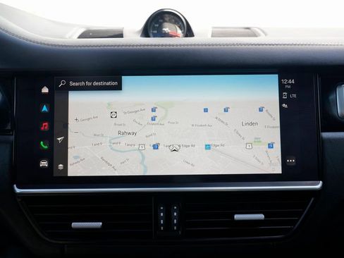 Used 2022 Porsche Cayenne Turbo image 58