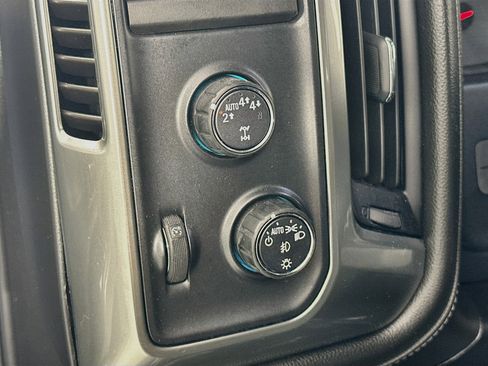 Used 2018 Chevrolet Silverado 1500 LTZ Z71 w/ Centennial Edition AWD/4WD image 10