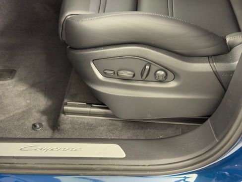 Certified 2026 Porsche Cayenne Coupe AWD/4WD image 14