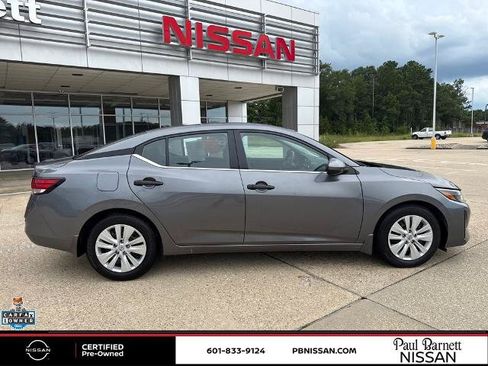 Certified 2025 Nissan Sentra S FWD image 8