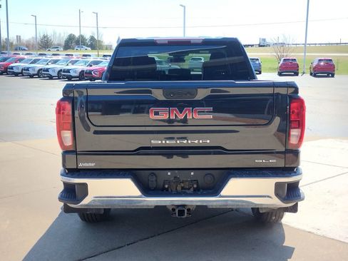 Used 2023 GMC Sierra 1500 SLE w/ Enhanced Capability Package image 17