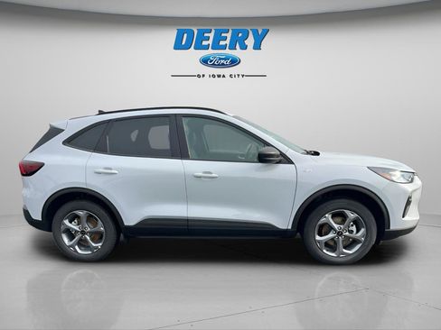 New 2026 Ford Escape ST-Line w/ Tech Pack #1 AWD/4WD image 8