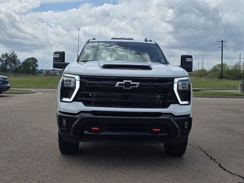 New 2026 Chevrolet Silverado 2500 LT w/ Trail Boss Package AWD/4WD image 2