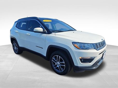 Used 2020 Jeep Compass Latitude w/ Cold Weather Group AWD/4WD image 7