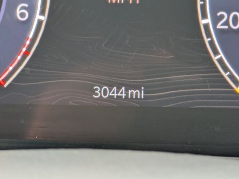 Used 2025 Jeep Grand Cherokee Limited image 25