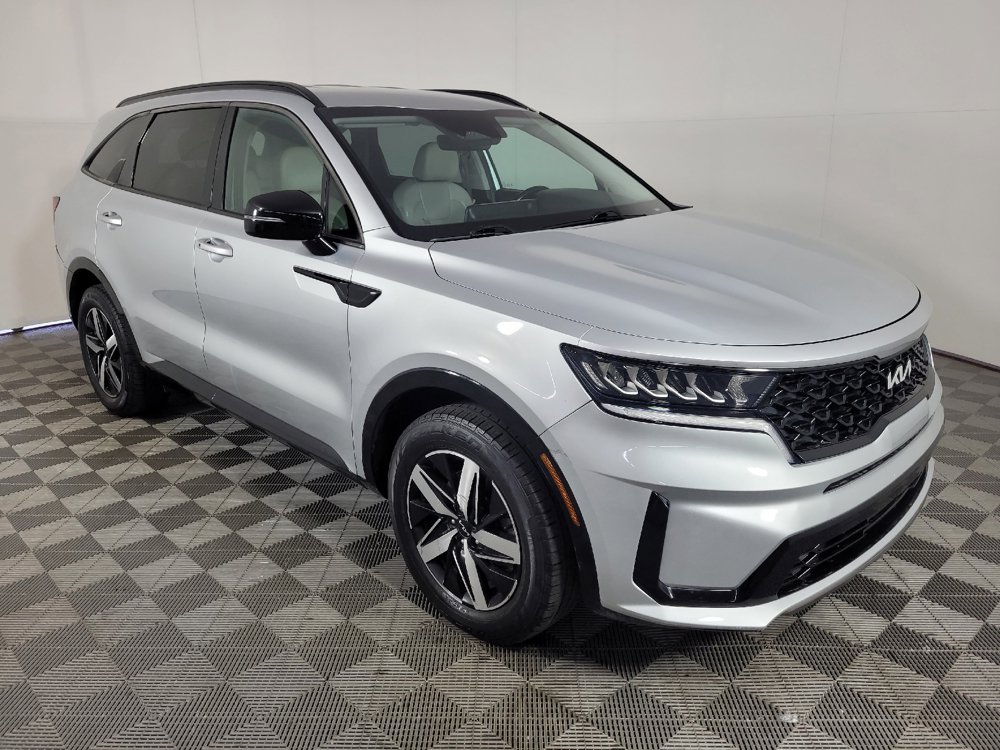 Used 2022 Kia Sorento S FWD image 13