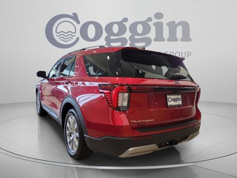 New 2026 Ford Explorer Platinum RWD image 3