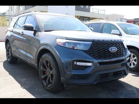 Certified 2023 Ford Explorer ST w/ Equipment Group 401A AWD/4WD image 4