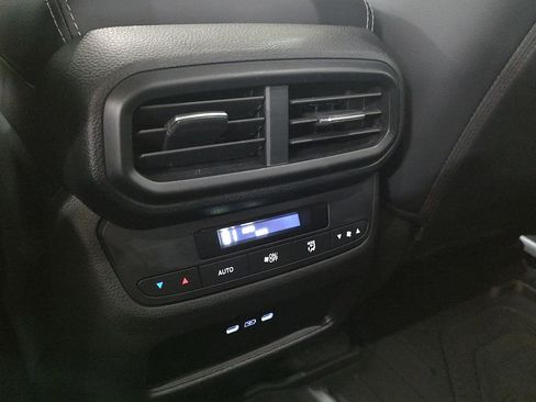 Used 2025 Honda Pilot EX-L image 21