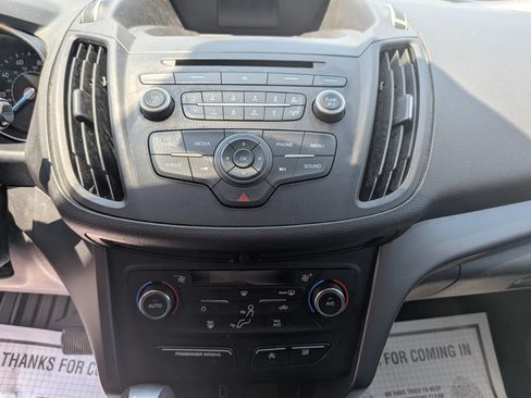 Used 2017 Ford Escape SE FWD image 21