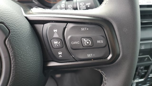 Used 2026 Jeep Wrangler Unlimited Rubicon AWD/4WD image 11