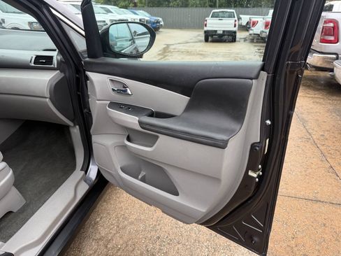 Used 2016 Honda Odyssey SE image 11