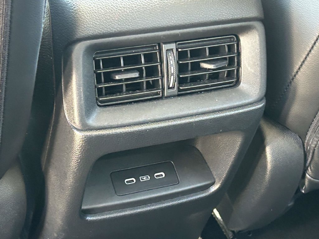 Used 2025 Honda CR-V EX-L image 11