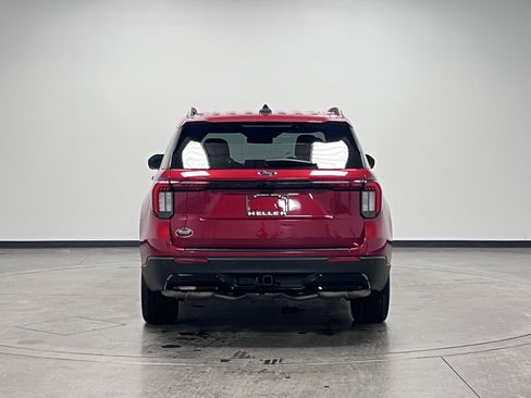 Used 2025 Ford Explorer ST-Line w/ Premium Package image 7