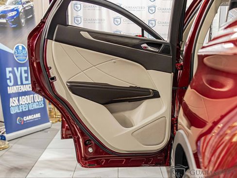 Used 2018 Lincoln MKC Reserve w/ Lincoln MKC Climate Package image 34