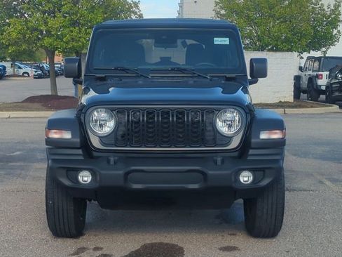 Used 2025 Jeep Wrangler Unlimited Sport AWD/4WD image 8