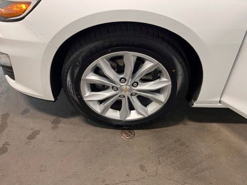 Used 2023 Chevrolet Malibu LT image 29