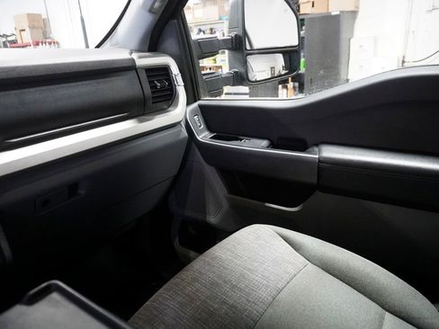 Used 2024 Ford F250 XLT image 27