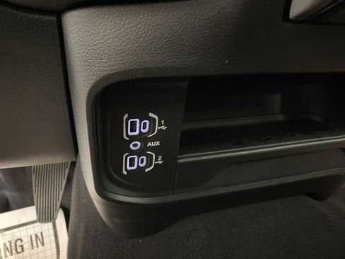 Used 2026 RAM 2500 Big Horn AWD/4WD image 12