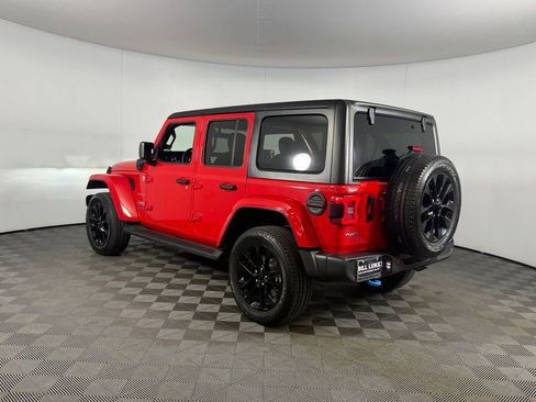 Used 2023 Jeep Wrangler Unlimited Sahara AWD/4WD image 10